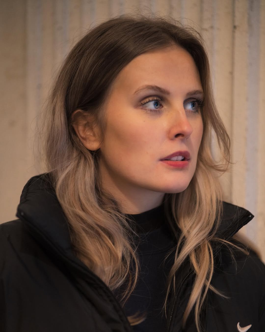 Portrait extérieur couleur Paris